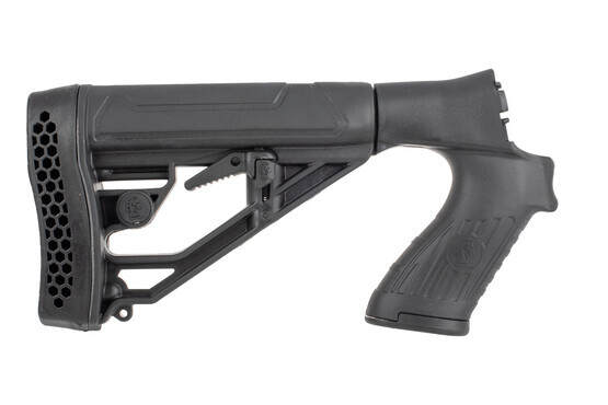 Stock and Forend Adaptive Tactical M4 for Mossberg 500/590/80 12g has a picatinny rail